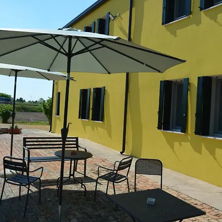 Corte Monfardina Couette-café Adria